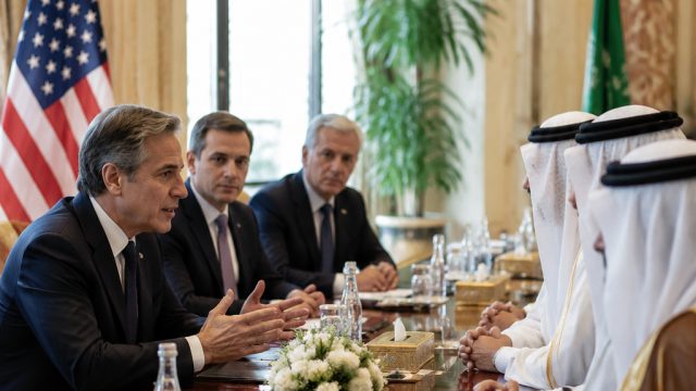 U.S. Engages Gulf Partners Amidst Iran Deal Uncertainty